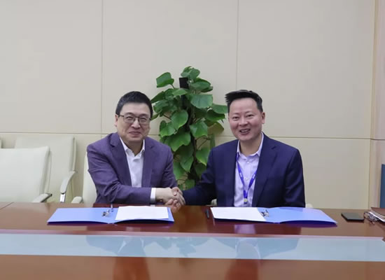 中加合作，走向国际化